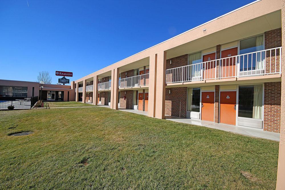 Ramada By Wyndham Wytheville Eksteriør bilde